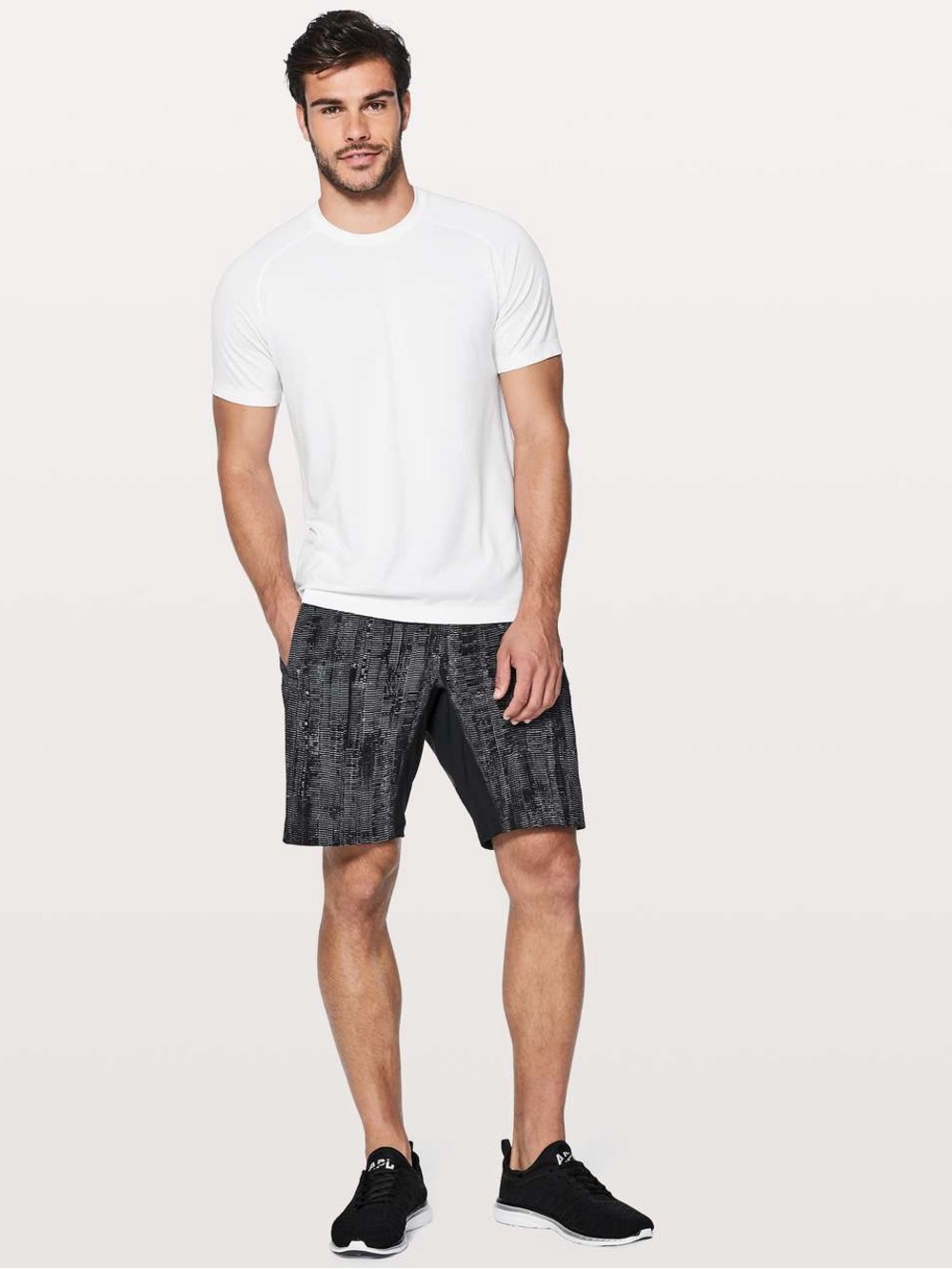 lululemon T.H.E. Short luxtreme liner 9" size large